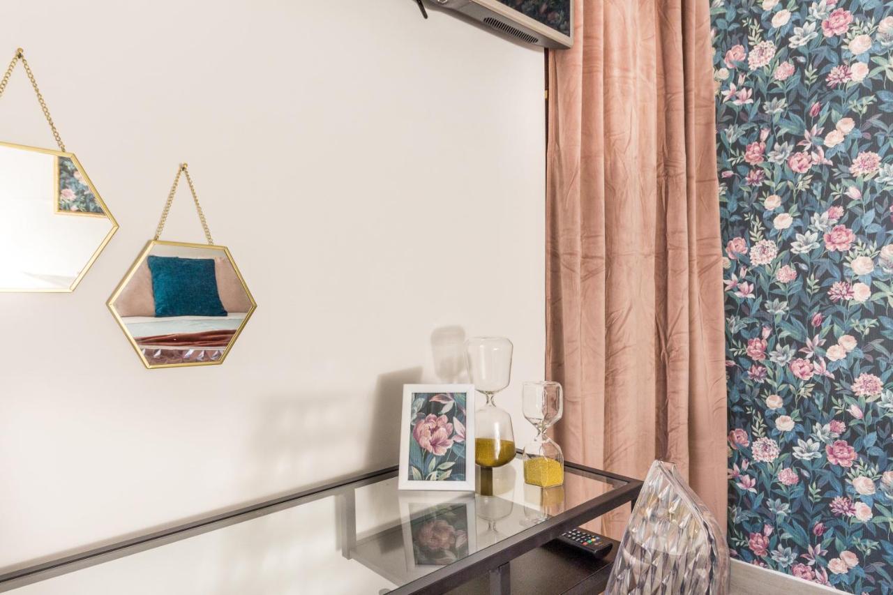 Apartment Flora Metro Vittorio Rom